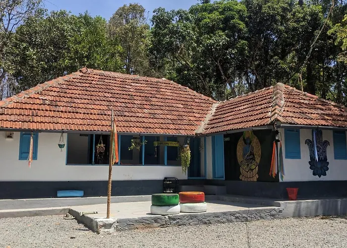 Crossroads Hostel 1957